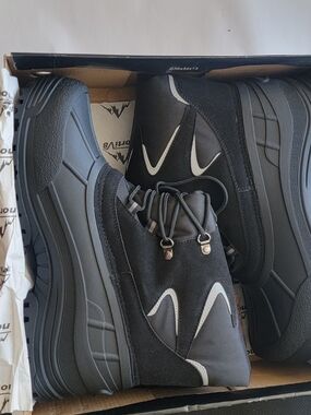 Men's Black Lace-Up Ankle Boots with Reflective Accents